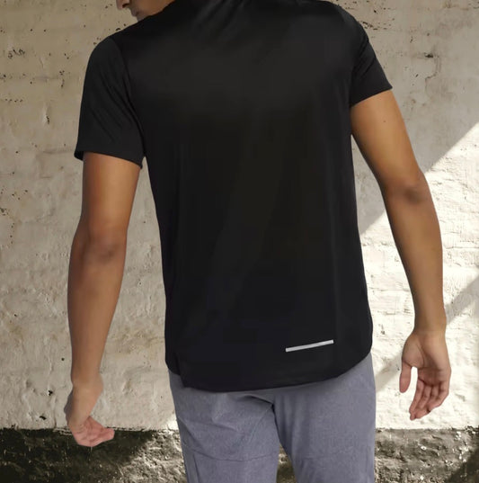 T’shirt Nike running noir