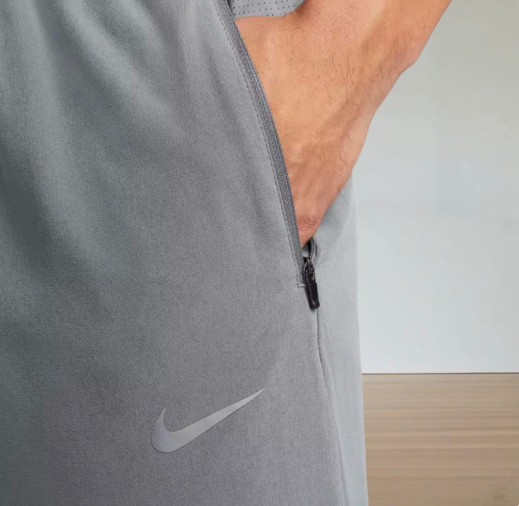 Jogging Nike running gris
